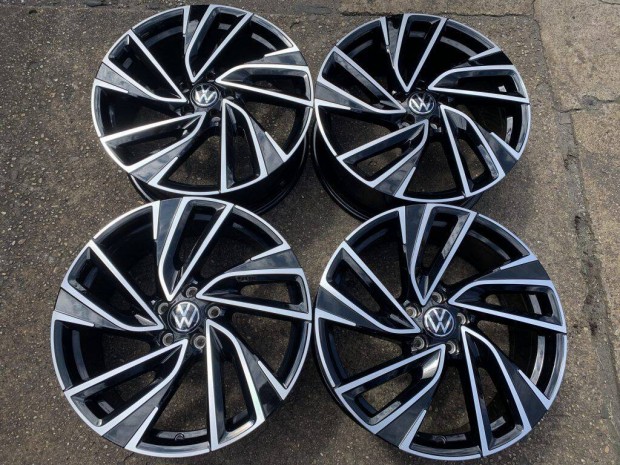 4db gyri 19" VW Golf 8 - GTI Club Sport [Adelaide] alufelni. (*2780*)